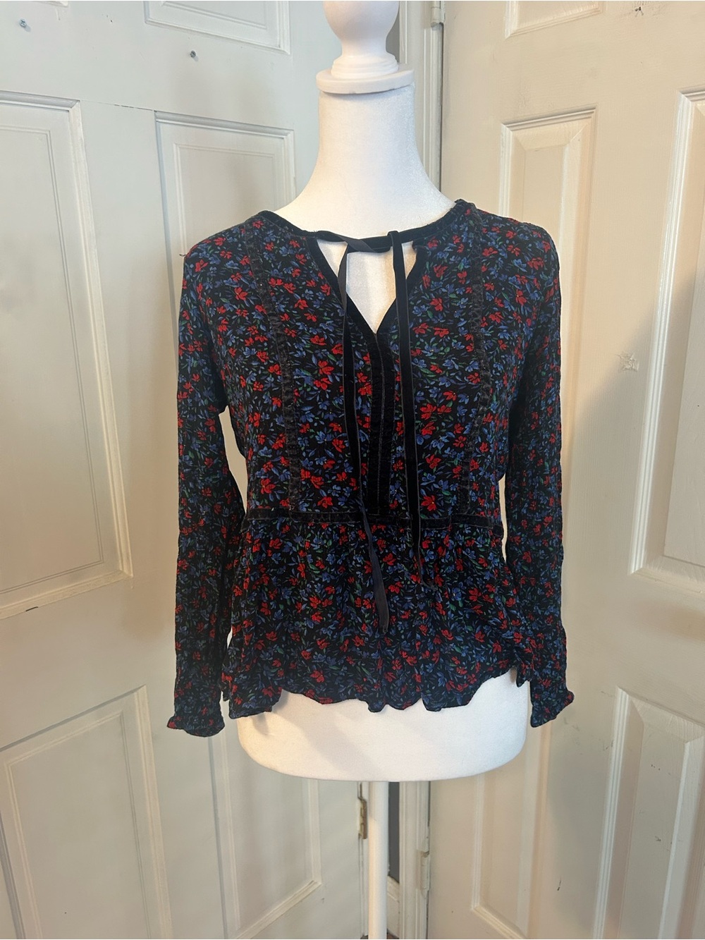 LOFT Navy Floral Peplum Velvet Tie-Neck Blouse